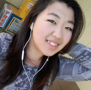 Meet your Posher, April